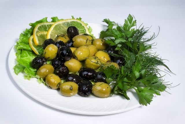 Маслины, оливки